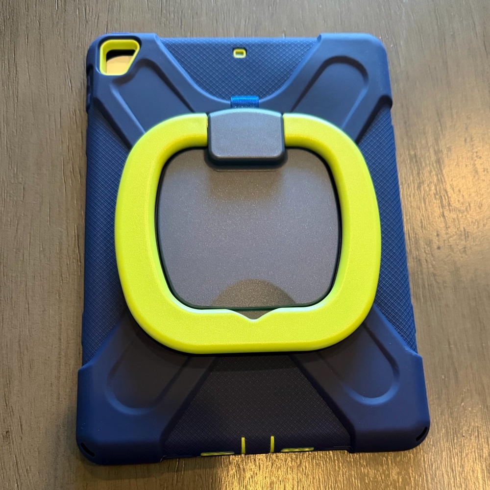 Shockproof iPad Case for iPad 2017/2018 – Kid Friendly, Navy & Lime